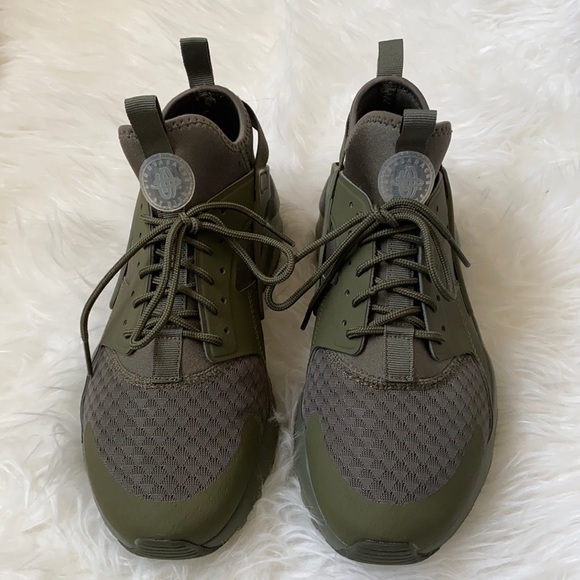 NWOB Nike Air Huarache Run Ultra Triple Olive - Picture 2 of 9